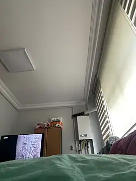 Snapshot of strange6696 chatting on February 11, 2025, 12:58 pm strange6696 online show from February 11, 2025, 12:58 pm