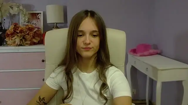 Snapshot of dirtyxEmily chatting on January 24, 2025, 10:53 am dirtyxEmily online show from January 24, 2025, 10:53 am