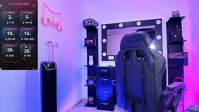 miss kitty online show from October 11, 2025, 12:43 am