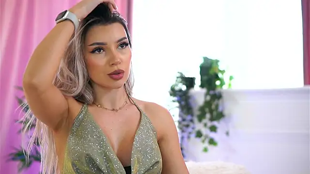 ArtTeasee online show from January 27, 2025, 1:52 pm