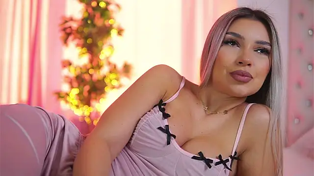 ArtTeasee online show from February 14, 2025, 9:24 am