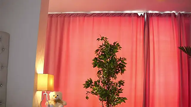 ArtTeasee online show from March 12, 2025, 9:34 am