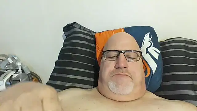 Bigbear0563 online show from March 4, 2025, 5:13 pm