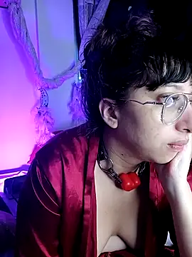 Snapshot of Piafisher1 chatting on February 13, 2025, 1:59 pm Piafisher1 online show from February 13, 2025, 1:59 pm
