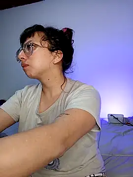 Piafisher1 online show from October 31, 2025, 1:17 am