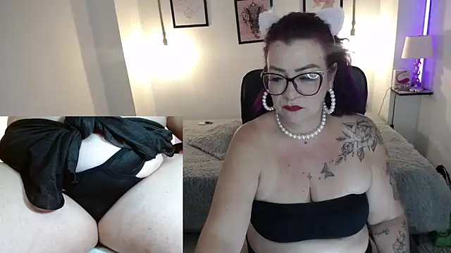 jazmin ross online show from February 12, 2025, 12:16 am