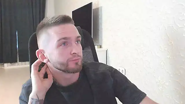 Marselle Laker online show from January 10, 2025, 8:29 am