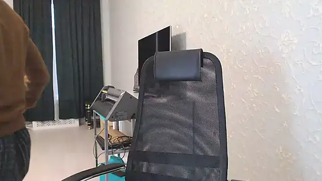 Marselle Laker online show from January 27, 2025, 8:51 am