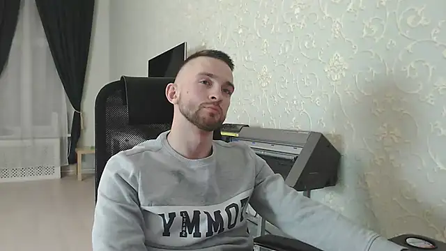 Marselle Laker online show from December 1, 2025, 4:23 pm