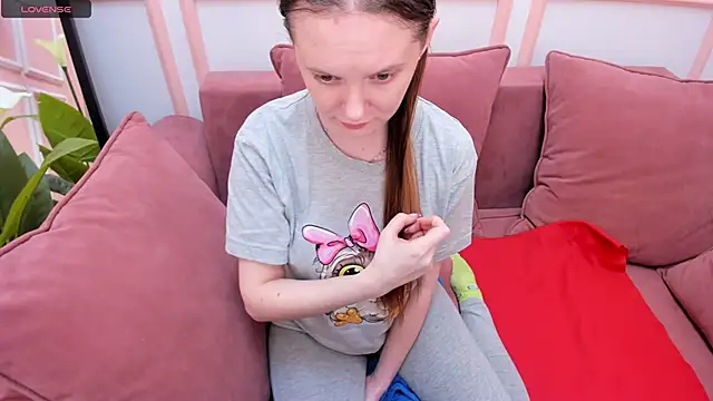 JannaVerdi  online show from February 6, 2025, 6:51 am