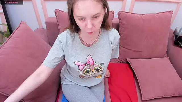 JannaVerdi  online show from October 20, 2025, 6:36 am