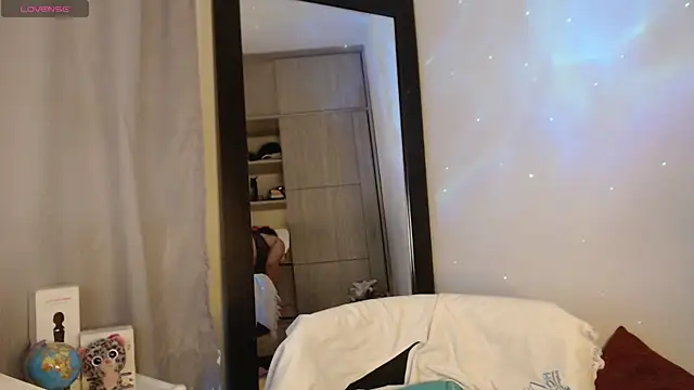 cristal sexybody online show from February 21, 2025, 3:12 am