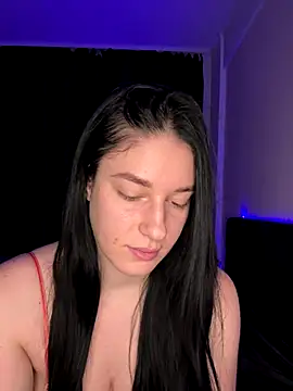 moniqque online show from October 14, 2025, 4:24 am