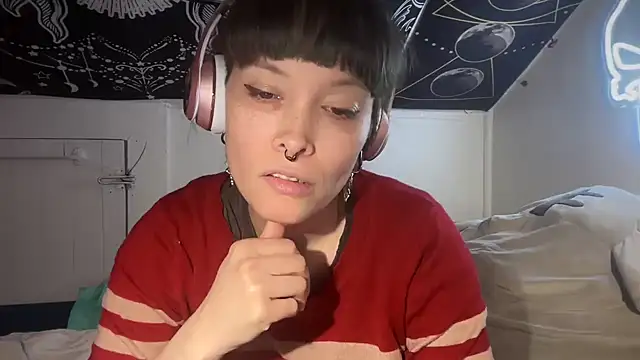 Snapshot of FRRANNKIE chatting on January 16, 2025, 9:19 pm FRRANNKIE online show from January 16, 2025, 9:19 pm