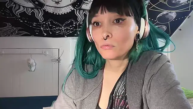 Snapshot of FRRANNKIE chatting on February 2, 2025, 3:07 pm FRRANNKIE online show from February 2, 2025, 3:07 pm