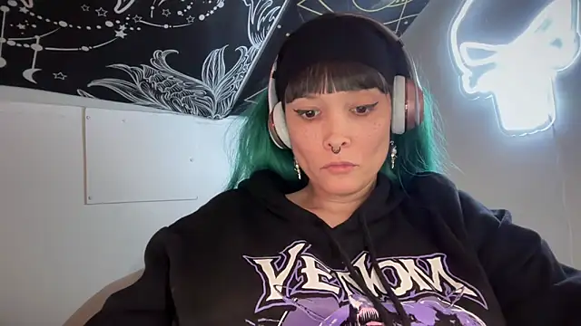 Snapshot of FRRANNKIE chatting on February 21, 2025, 4:26 pm FRRANNKIE online show from February 21, 2025, 4:26 pm