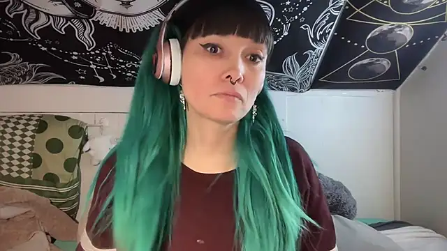 Snapshot of FRRANNKIE chatting on February 22, 2025, 2:30 pm FRRANNKIE online show from February 22, 2025, 2:30 pm