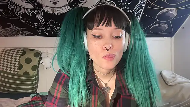 Snapshot of FRRANNKIE chatting on February 27, 2025, 7:26 pm FRRANNKIE online show from February 27, 2025, 7:26 pm