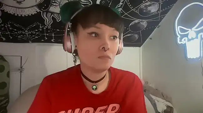 Snapshot of FRRANNKIE chatting on March 18, 2025, 9:42 am FRRANNKIE online show from March 18, 2025, 9:42 am