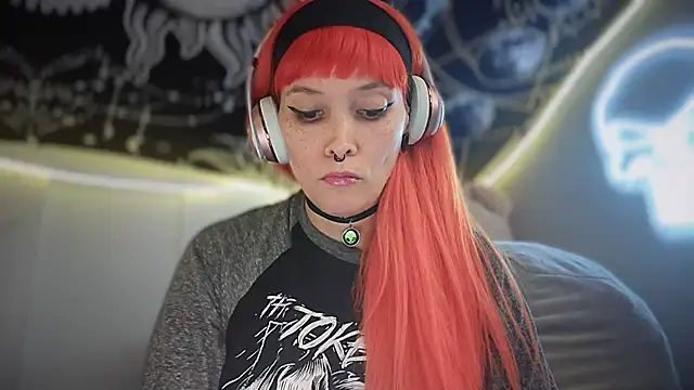 Snapshot of FRRANNKIE chatting on September 16, 2025, 4:13 am FRRANNKIE online show from September 16, 2025, 4:13 am