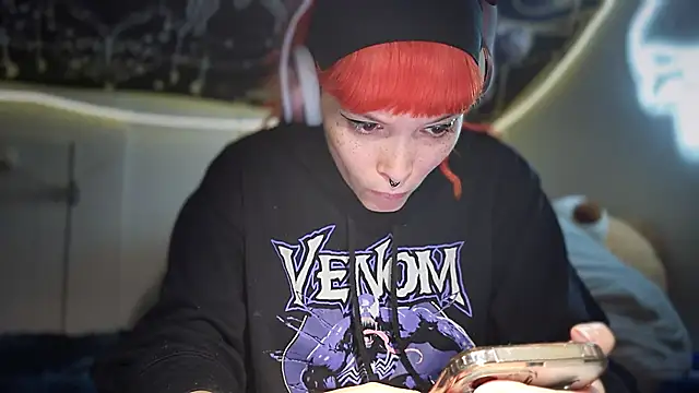 Snapshot of FRRANNKIE chatting on October 1, 2025, 3:40 pm FRRANNKIE online show from October 1, 2025, 3:40 pm