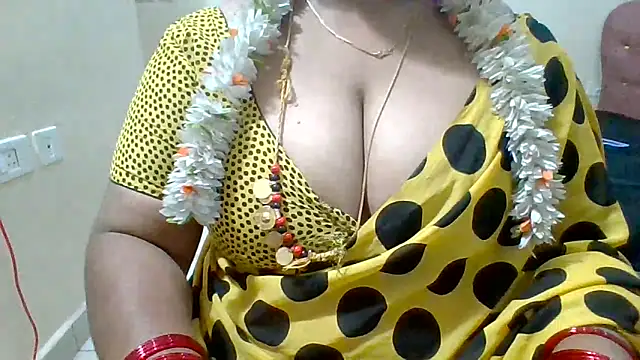 Snapshot of archanatelugu9 chatting on September 29, 2025, 7:19 pm archanatelugu9 online show from September 29, 2025, 7:19 pm