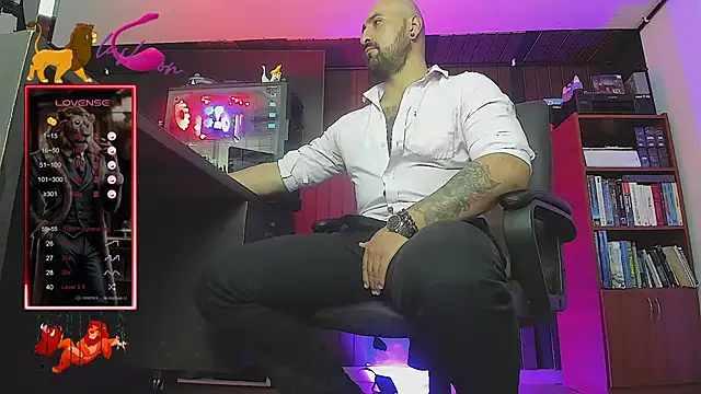 Snapshot of Leon_1234 chatting on September 15, 2025, 9:48 pm Leon 1234 online show from September 15, 2025, 9:48 pm