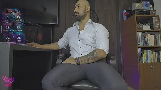 Snapshot of Leon_1234 chatting on November 29, 2025, 11:24 am Leon 1234 online show from November 29, 2025, 11:24 am