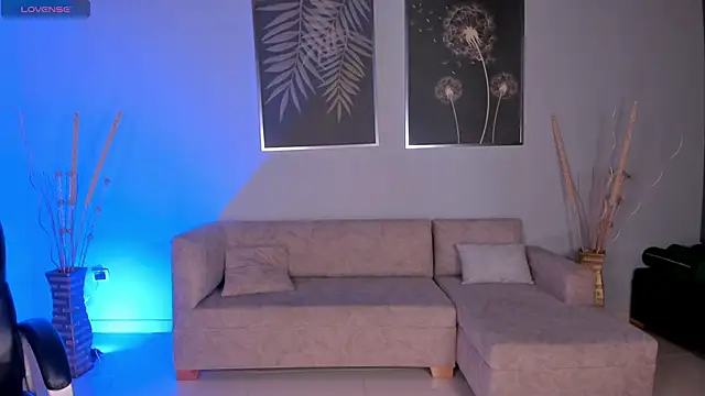 Snapshot of BiancaPierce chatting on November 14, 2025, 12:04 pm BiancaPierce online show from November 14, 2025, 12:04 pm