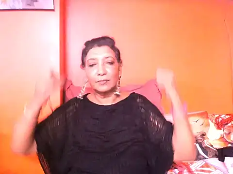 Snapshot of indiansarika65 chatting on October 9, 2025, 4:54 am indiansarika65 online show from October 9, 2025, 4:54 am