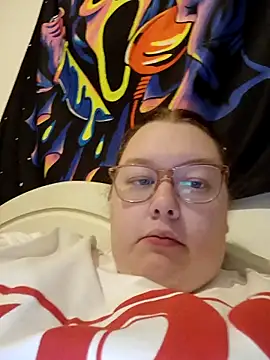 Snapshot of Sexycurvyemilyy chatting on November 21, 2025, 7:45 pm Sexycurvyemilyy online show from November 21, 2025, 7:45 pm