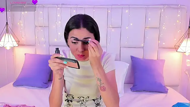 SarahSophia  online show from January 15, 2025, 11:32 am