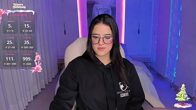 nathalie rivers online show from January 4, 2025, 3:50 am