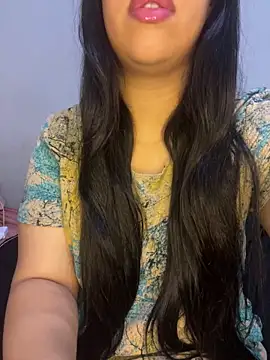 Snapshot of Mayacrayzi chatting on September 25, 2025, 8:40 am Mayacrayzi online show from September 25, 2025, 8:40 am