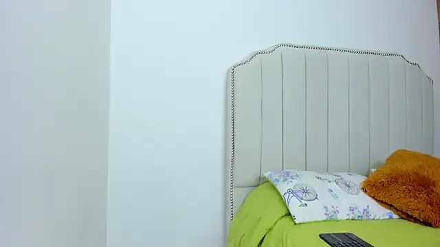 Hanna86 online show from February 7, 2025, 10:52 pm