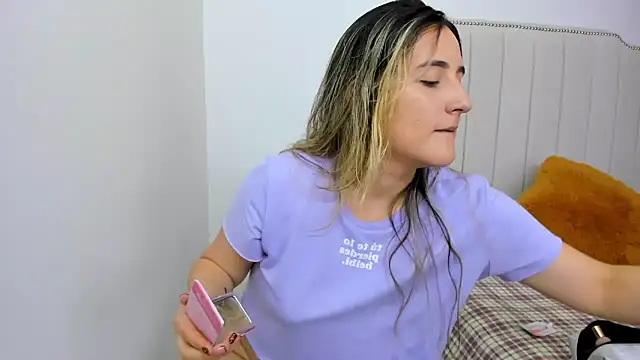 Hanna86 online show from February 11, 2025, 4:46 pm