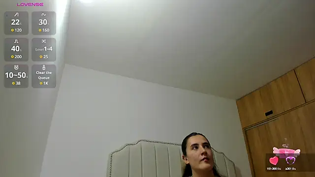 Hanna86 online show from February 28, 2025, 2:42 pm