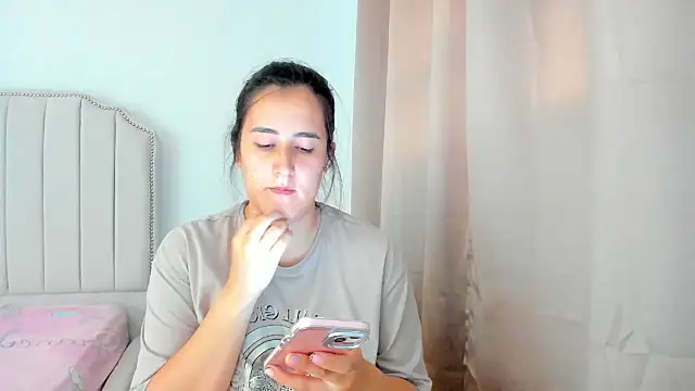 Hanna86 online show from September 18, 2025, 2:19 pm