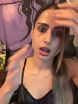 Snapshot of LaPetitechienne1 chatting on December 16, 2024, 9:09 pm LaPetitechienne1 online show from December 16, 2024, 9:09 pm
