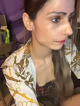 Snapshot of LaPetitechienne1 chatting on December 22, 2024, 12:50 am LaPetitechienne1 online show from December 22, 2024, 12:50 am