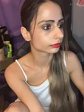 Snapshot of LaPetitechienne1 chatting on December 22, 2024, 11:31 pm LaPetitechienne1 online show from December 22, 2024, 11:31 pm
