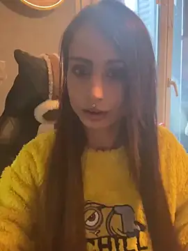 Snapshot of LaPetitechienne1 chatting on January 30, 2025, 8:11 am LaPetitechienne1 online show from January 30, 2025, 8:11 am