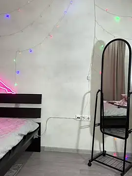 Snapshot of Milf_Tea chatting on January 31, 2025, 4:14 am Milf Tea online show from January 31, 2025, 4:14 am