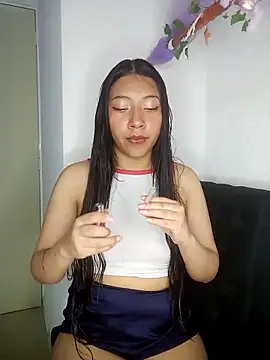 Snapshot of Umaru_uwu chatting on September 9, 2025, 9:42 am Umaru uwu online show from September 9, 2025, 9:42 am