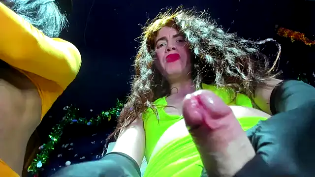 Snapshot of latintransbigcum chatting on February 7, 2025, 3:08 pm latintransbigcum online show from February 7, 2025, 3:08 pm