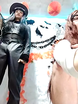 Snapshot of latintransbigcum chatting on October 26, 2025, 3:51 pm latintransbigcum online show from October 26, 2025, 3:51 pm