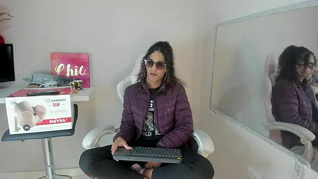 Snapshot of StefanyMiler chatting on March 20, 2025, 6:30 am StefanyMiler online show from March 20, 2025, 6:30 am