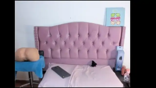 Snapshot of StefanyMiler chatting on November 12, 2025, 5:35 pm StefanyMiler online show from November 12, 2025, 5:35 pm