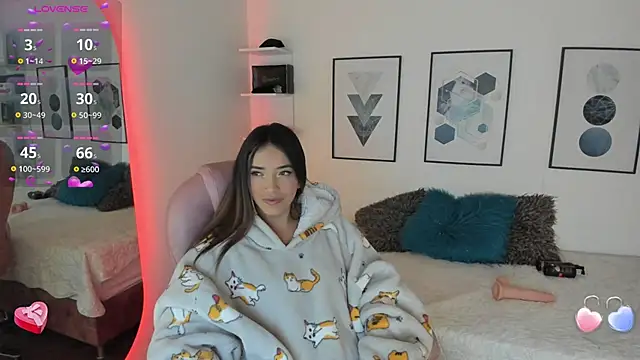 cristal  hot 1 online show from February 9, 2025, 7:05 am