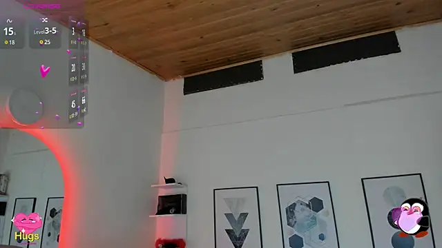 cristal  hot 1 online show from February 24, 2025, 7:11 am